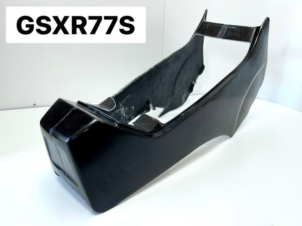 GSXR77S - 86/87 GSXR750/11 OEM SEAT SIDES